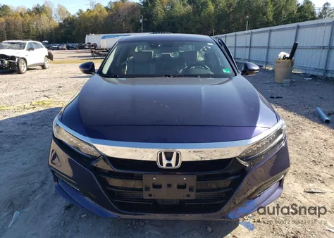 2019 Honda Accord Touring z USA, uszkodzony, nr VIN 1HGCV2F97KA007218